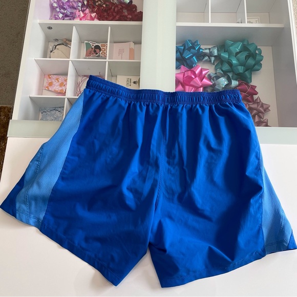 Under Armour Blue Shorts - Picture 4 of 5